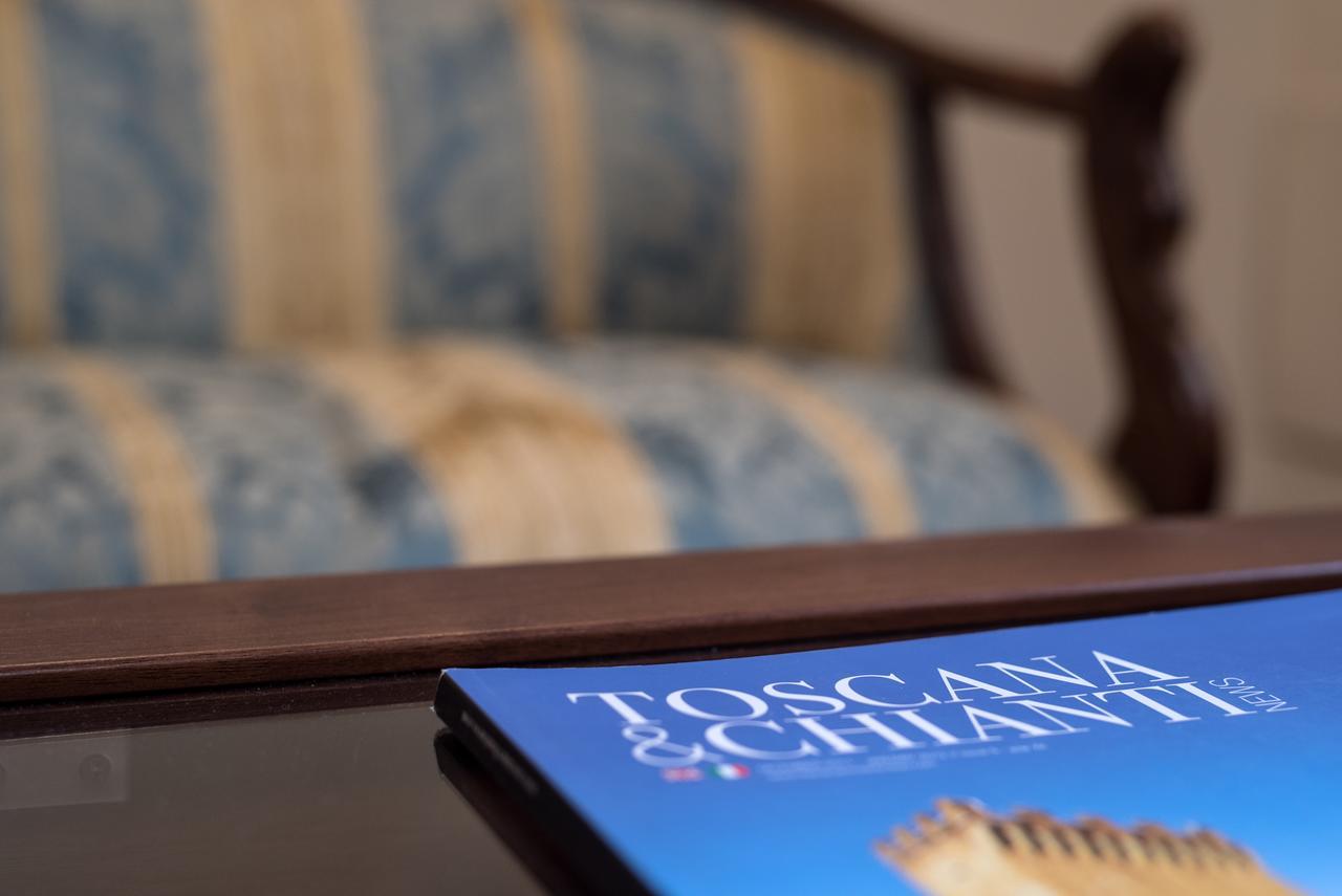 B&B Residenza Di Via Fontana Лукка Экстерьер фото
