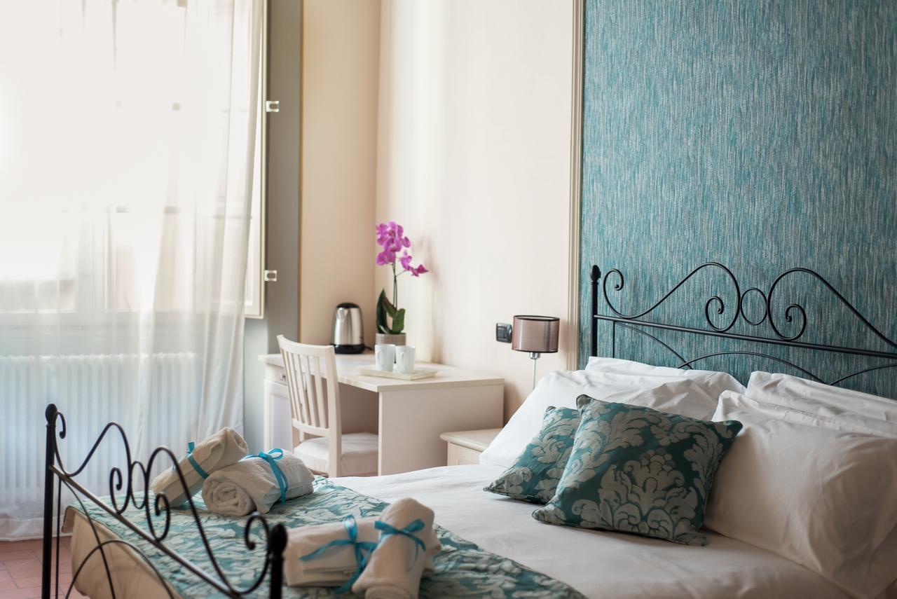 B&B Residenza Di Via Fontana Лукка Экстерьер фото