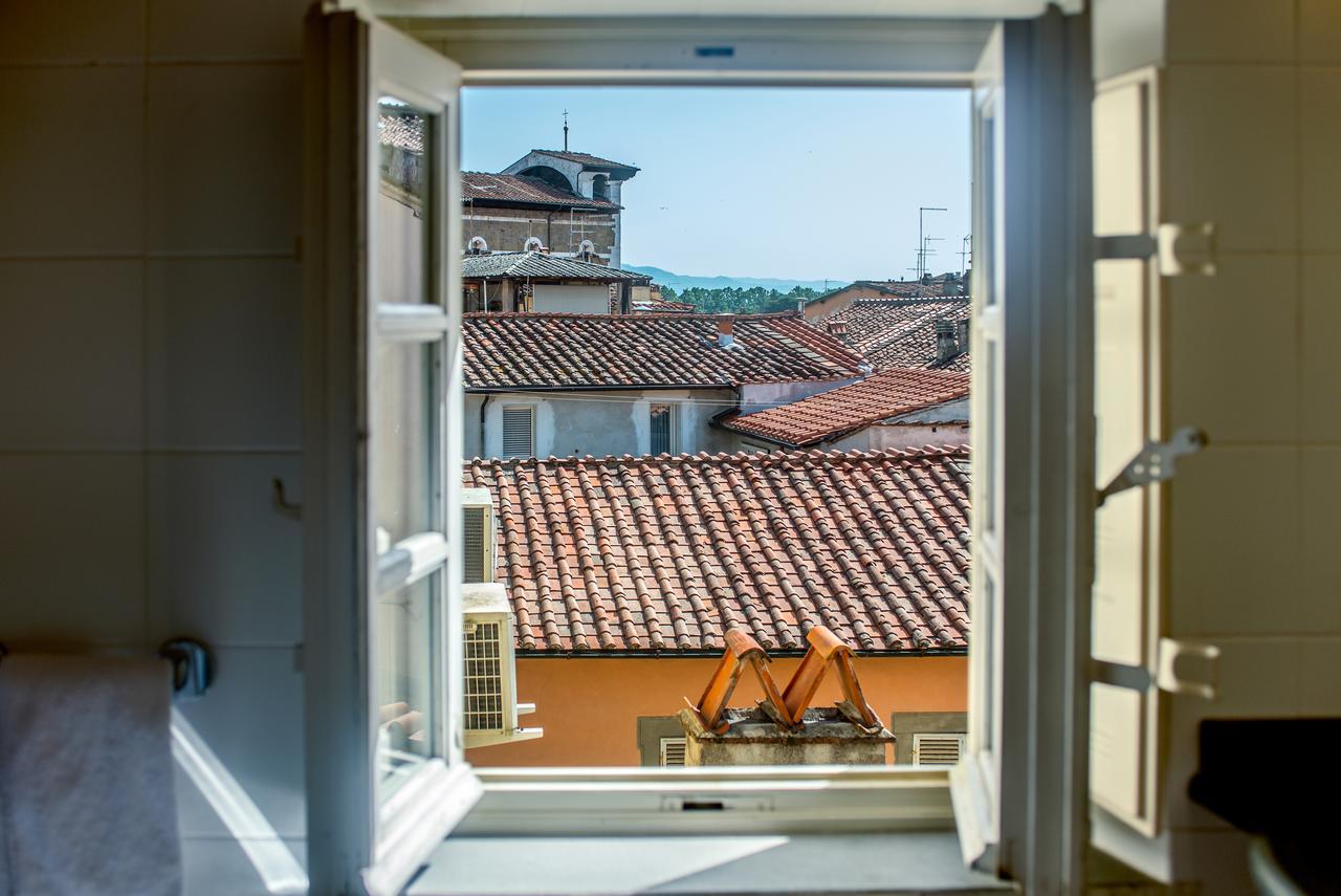 B&B Residenza Di Via Fontana Лукка Экстерьер фото