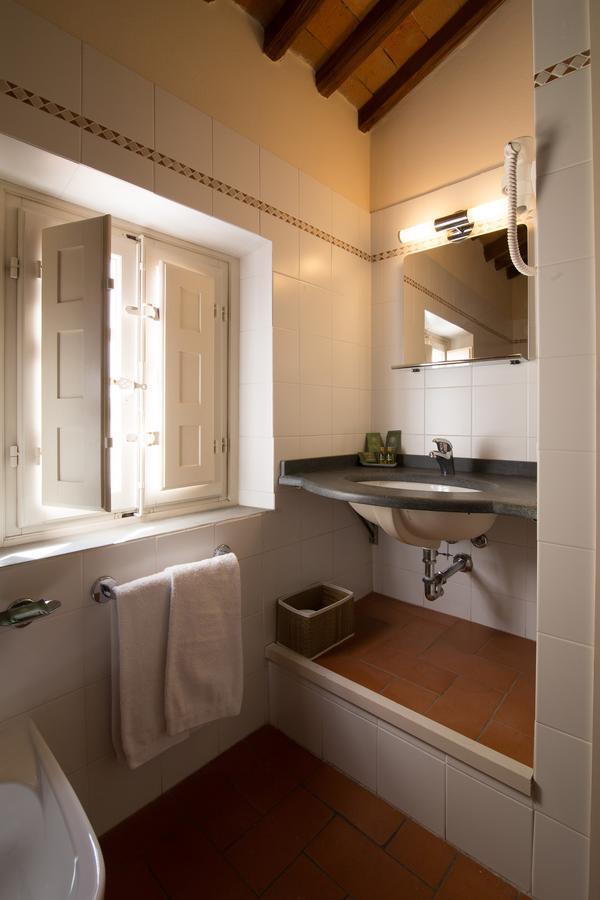 B&B Residenza Di Via Fontana Лукка Экстерьер фото
